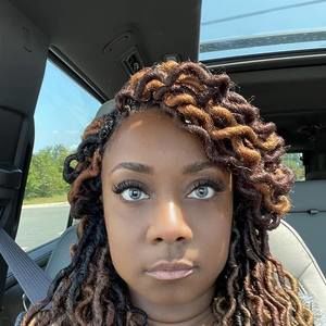 Meet your Posher, Tinette